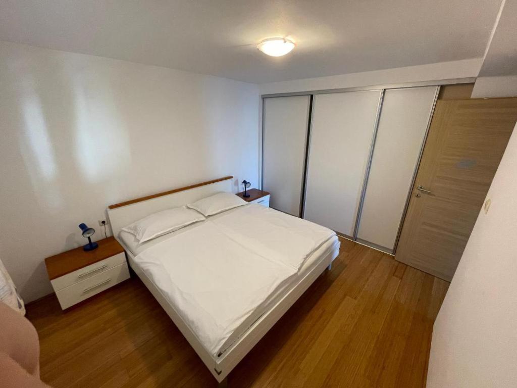 Bellevue Rooms Stara Baška Zewnętrze zdjęcie
